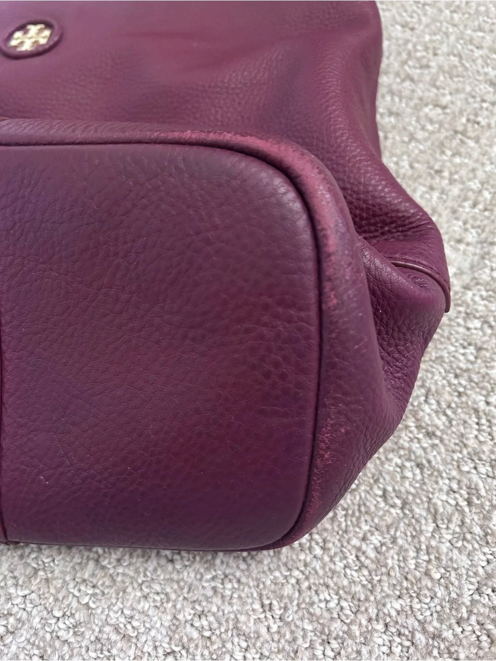Tory Burch Hobo Shoulder Handbag Gold Detail burgundy